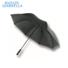 Qualidade de luxo Inquebrável Fabricante Chinês Longo À Prova de Vento Personalizado Promocional Publicidade Golf Umbrella com Espuma Punho